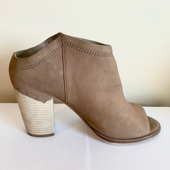 Dolce Vita Tan Taupe Suede Women Peep Toe Ankle Boot Mule  10 - Picture 10 of 13